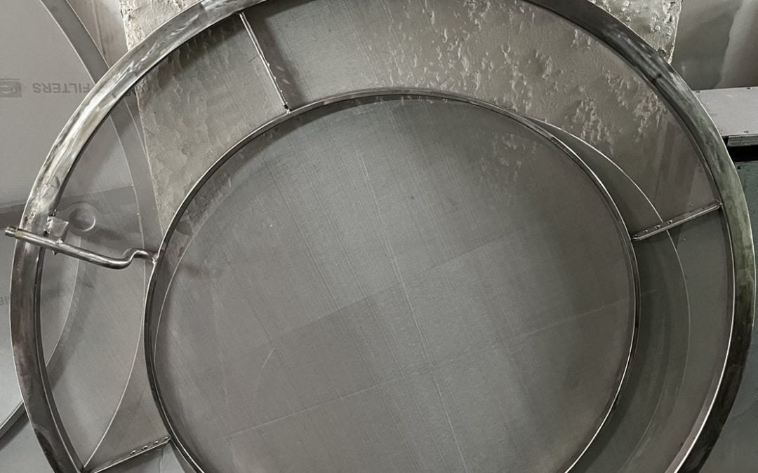 ตะแกรงสั่น หรือ Vibration Screen  (ตะแกรงขึงวง)