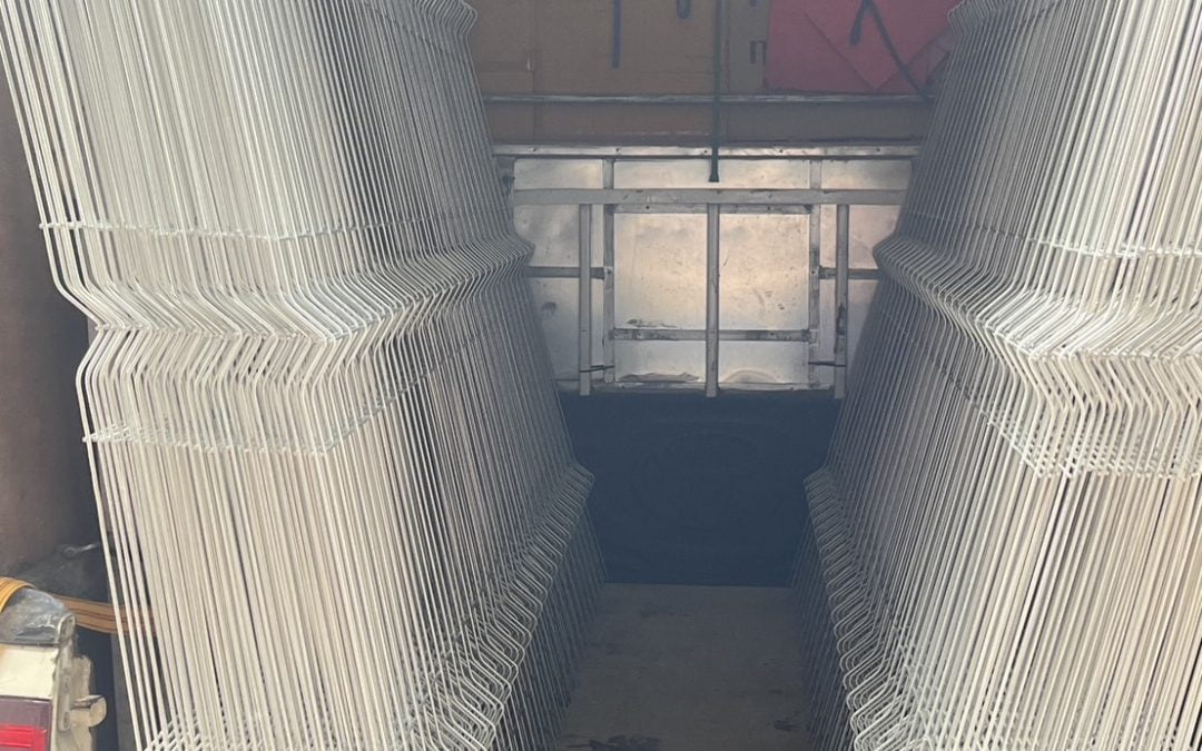 แผงรั้วสำเร็จรูป