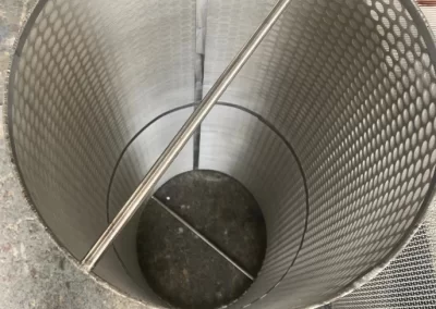 งานสั่งผลิตสแตนเนอร์ขนาดใหญ่