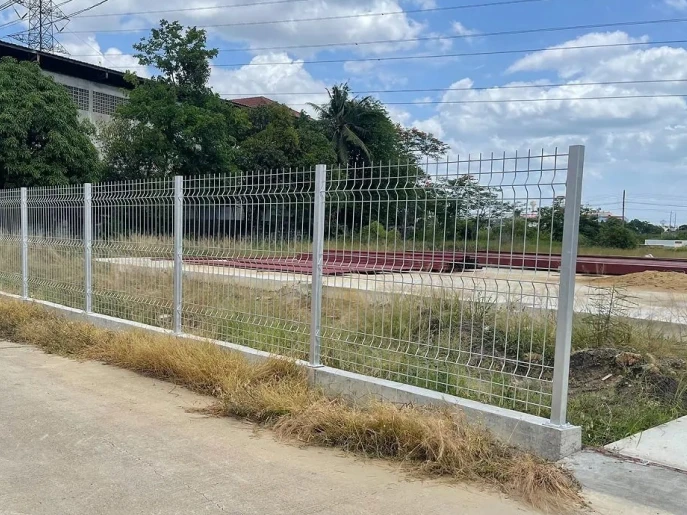 12714135 งานติดตั้งรั้วและแผงรั้ว