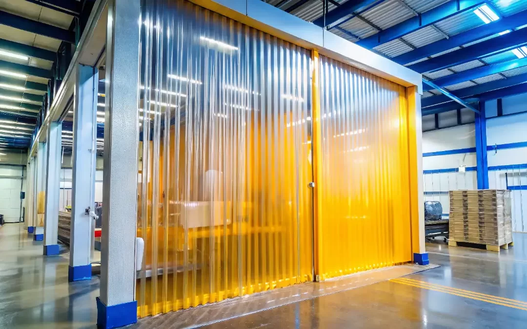 ม่านริ้วพลาสติกช่วยประหยัดพลังงานในโรงงานได้อย่างไร?